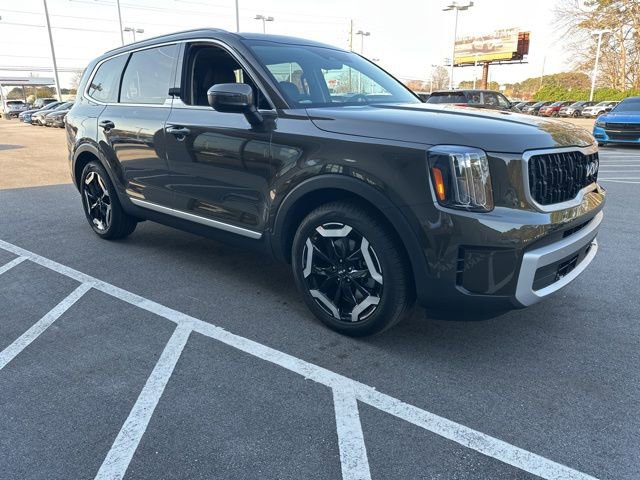 Used 2025 Kia Telluride EX image 2