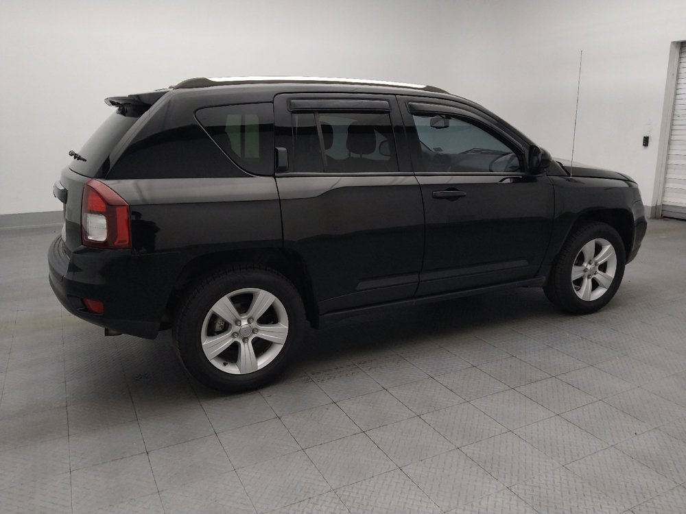 Used 2014 Jeep Compass Latitude w/ Sun/Sound Group AWD/4WD image 10