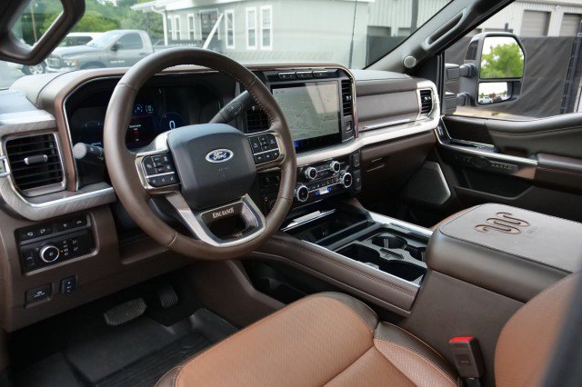 Used 2024 Ford F350 King Ranch AWD/4WD image 2