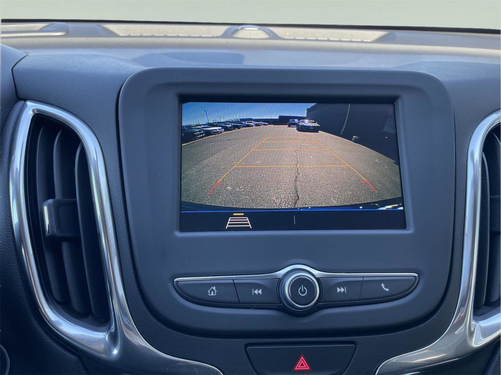 Used 2020 Chevrolet Equinox LT image 29