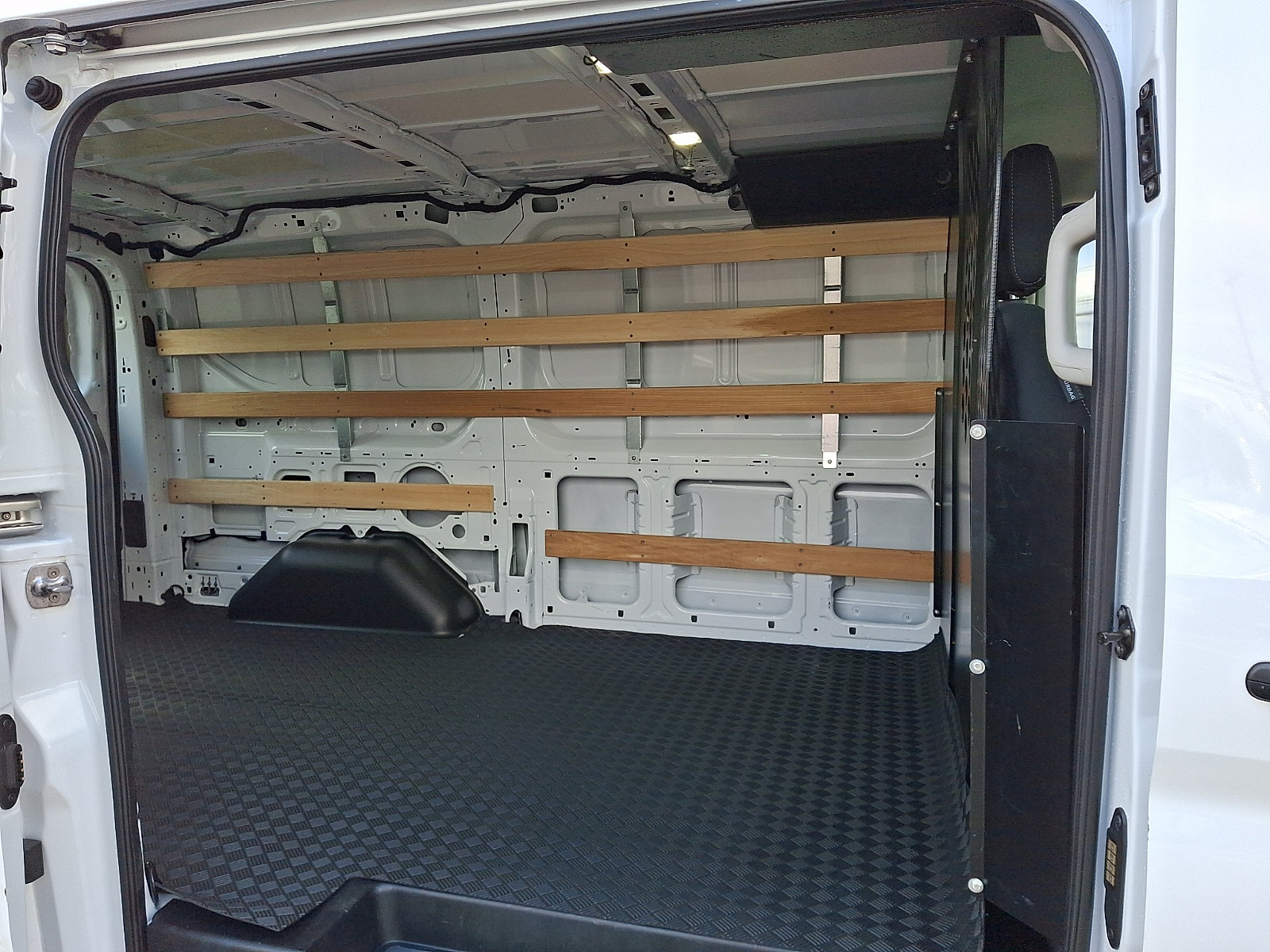 Used 2025 Ford Transit 250 Low Roof w/ Exterior Upgrade Package RWD image 11