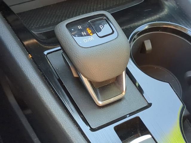 Used 2024 Nissan Rogue SV image 33