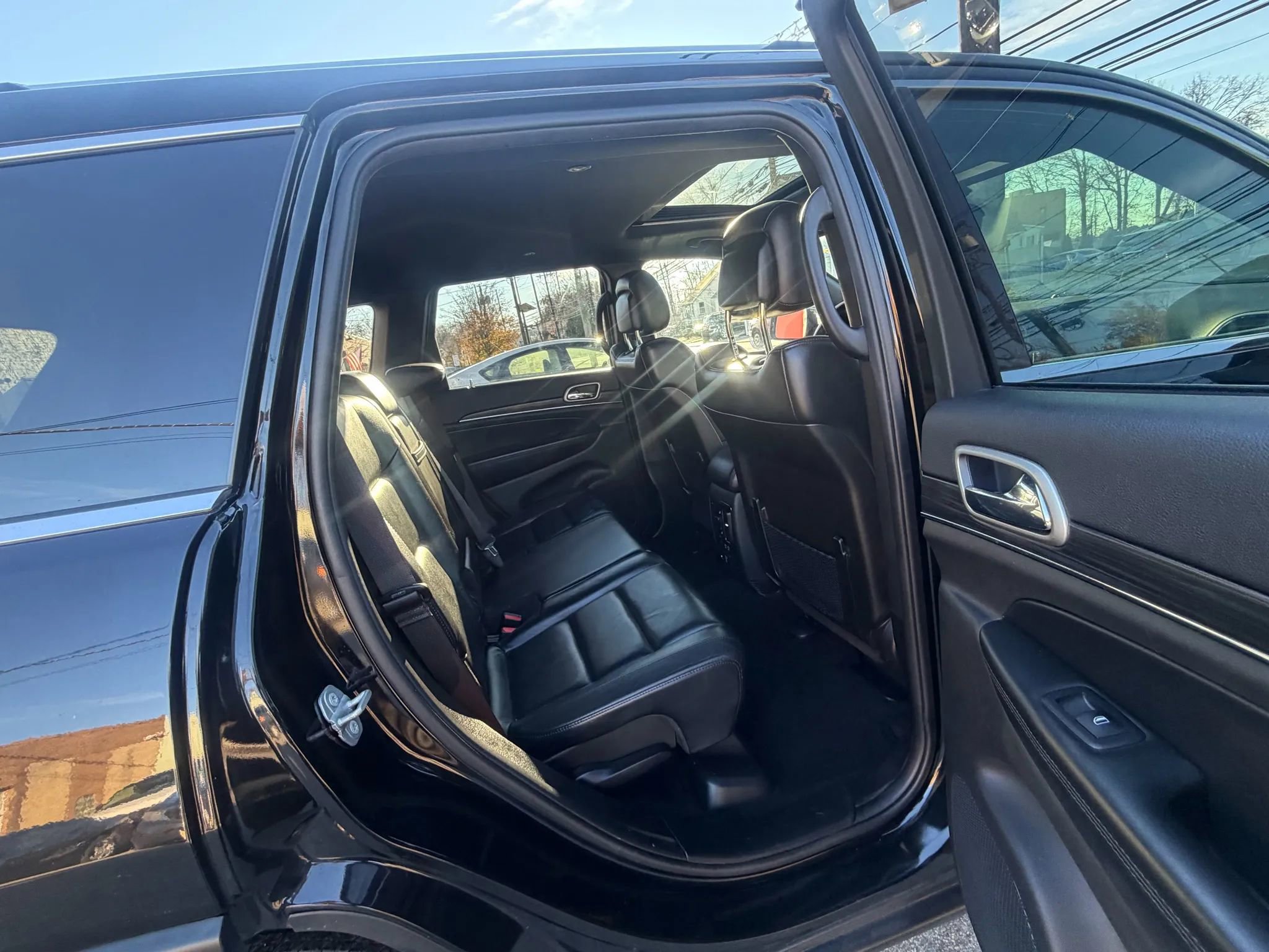 Used 2019 Jeep Grand Cherokee Limited image 26