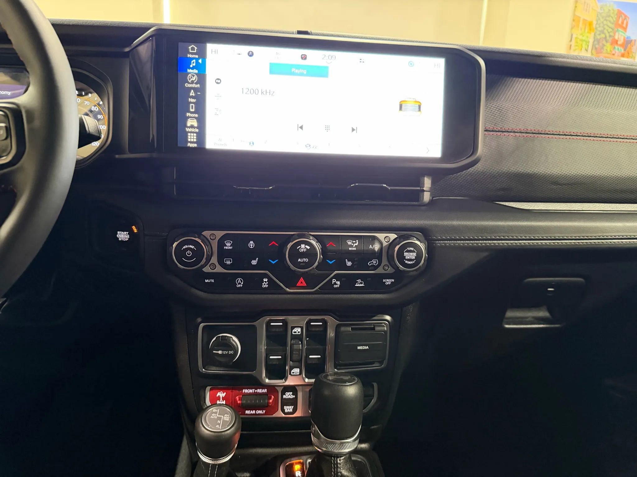 Used 2024 Jeep Wrangler Unlimited Rubicon image 58