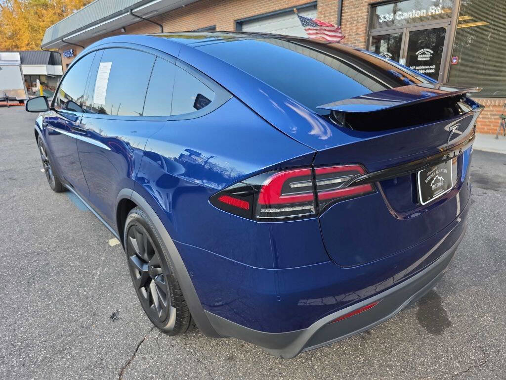 Used 2022 Tesla Model X Plaid image 3