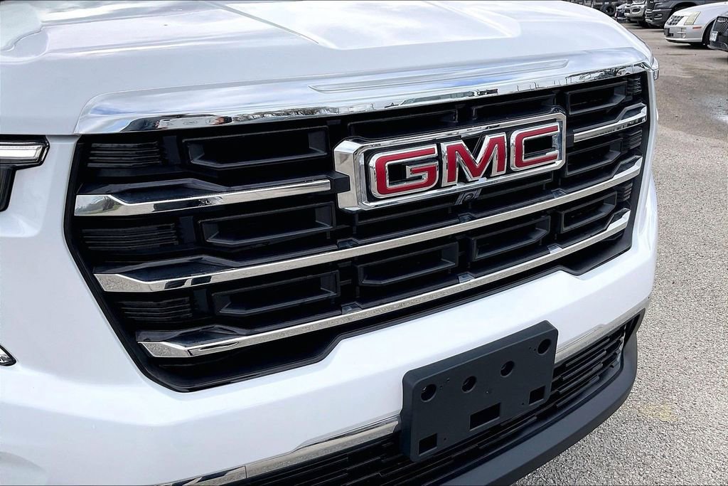 Used 2025 GMC Acadia Elevation image 34