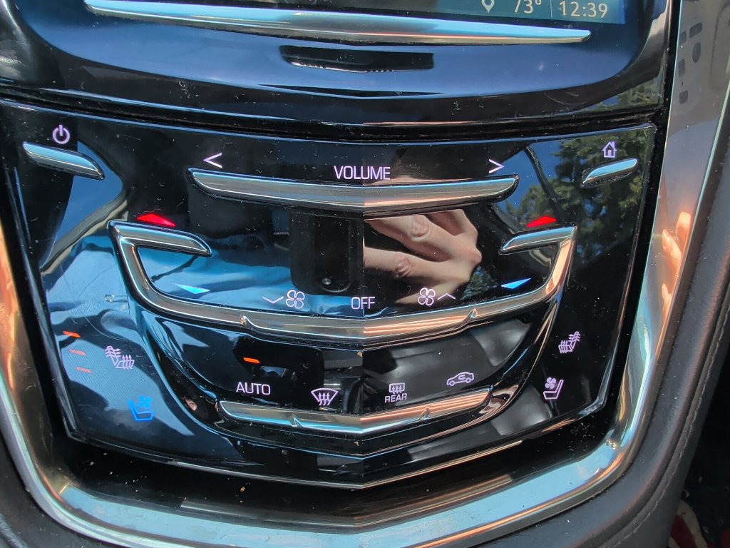 Used 2018 Cadillac CTS Luxury RWD image 17