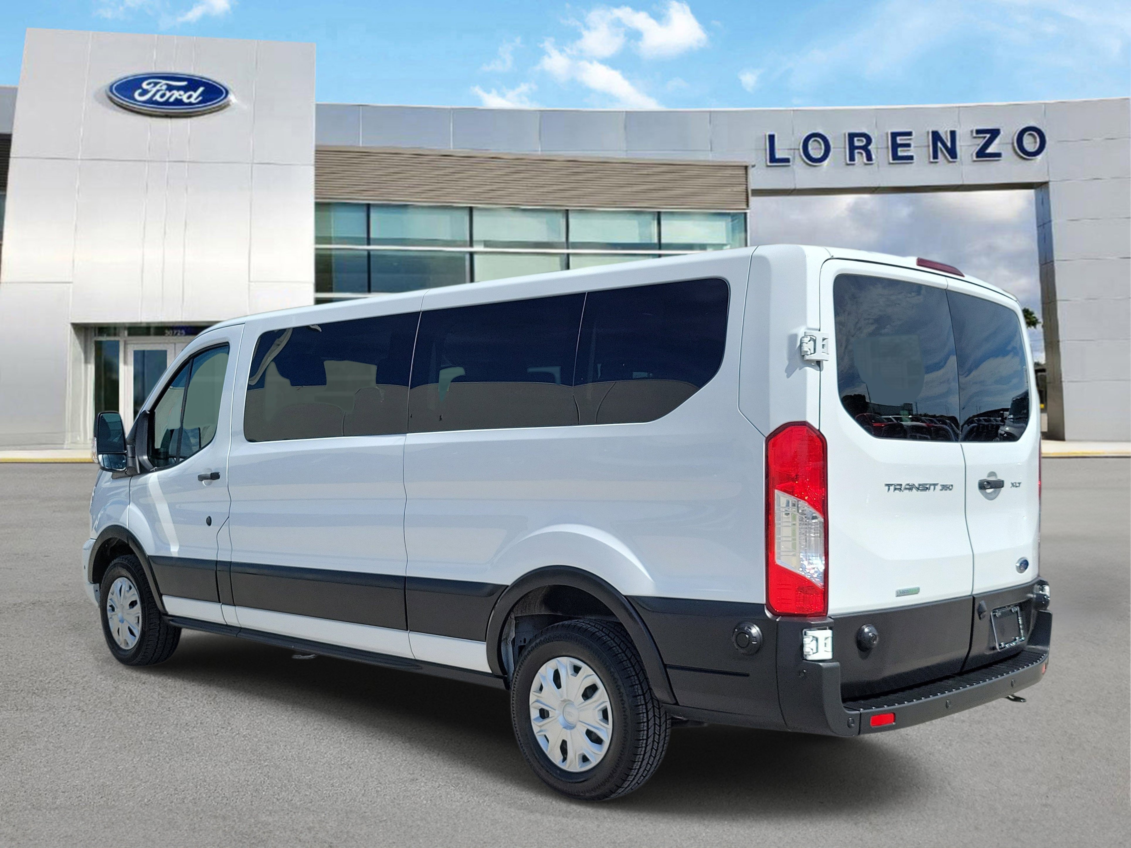 Used 2024 Ford Transit 350 XLT RWD image 6