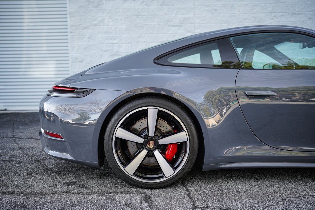 Used 2025 Porsche 911 Carrera S image 16