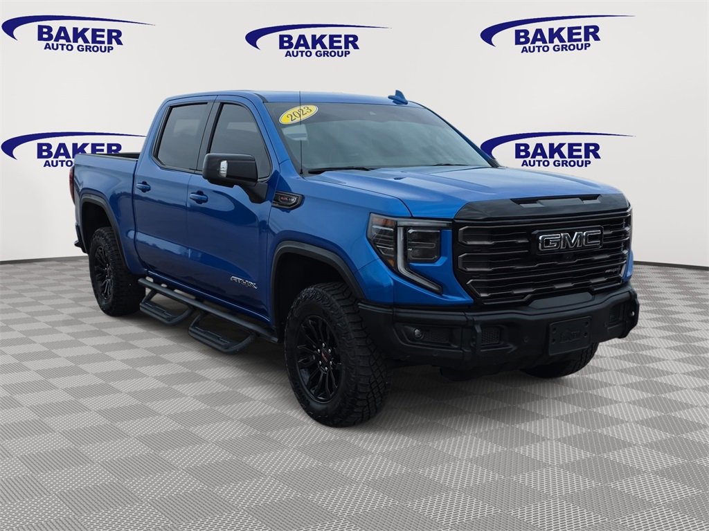 Used 2023 GMC Sierra 1500 AT4X image 3
