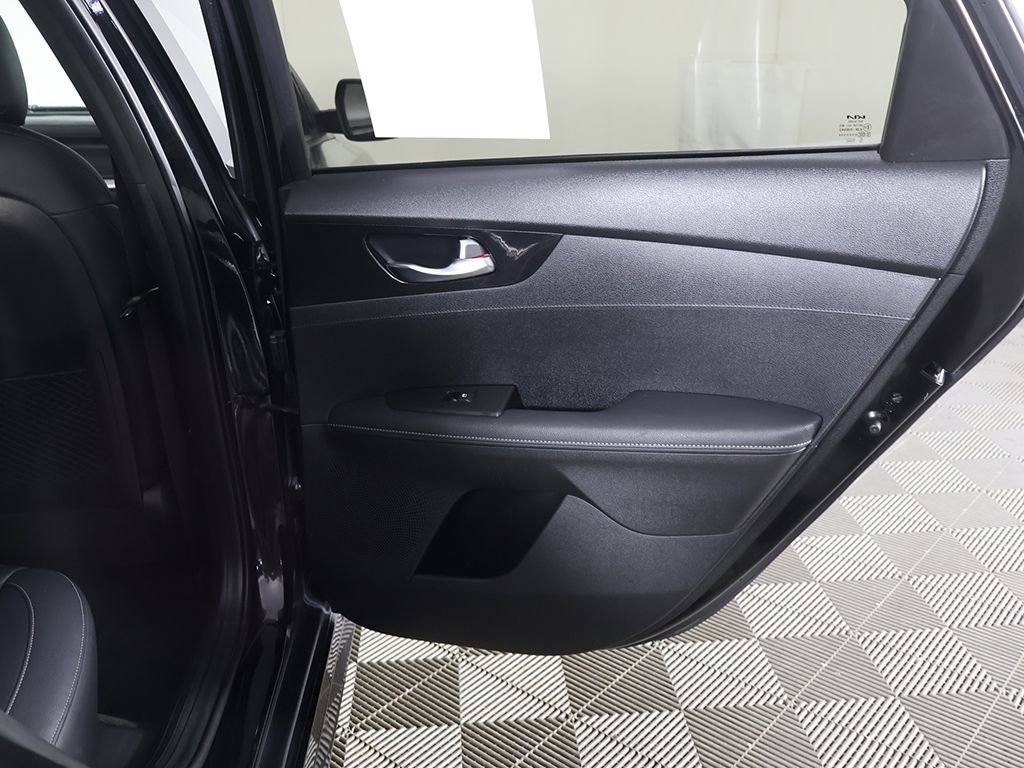 Used 2023 Kia Forte GT-Line w/ GT-Line Premium Package image 26