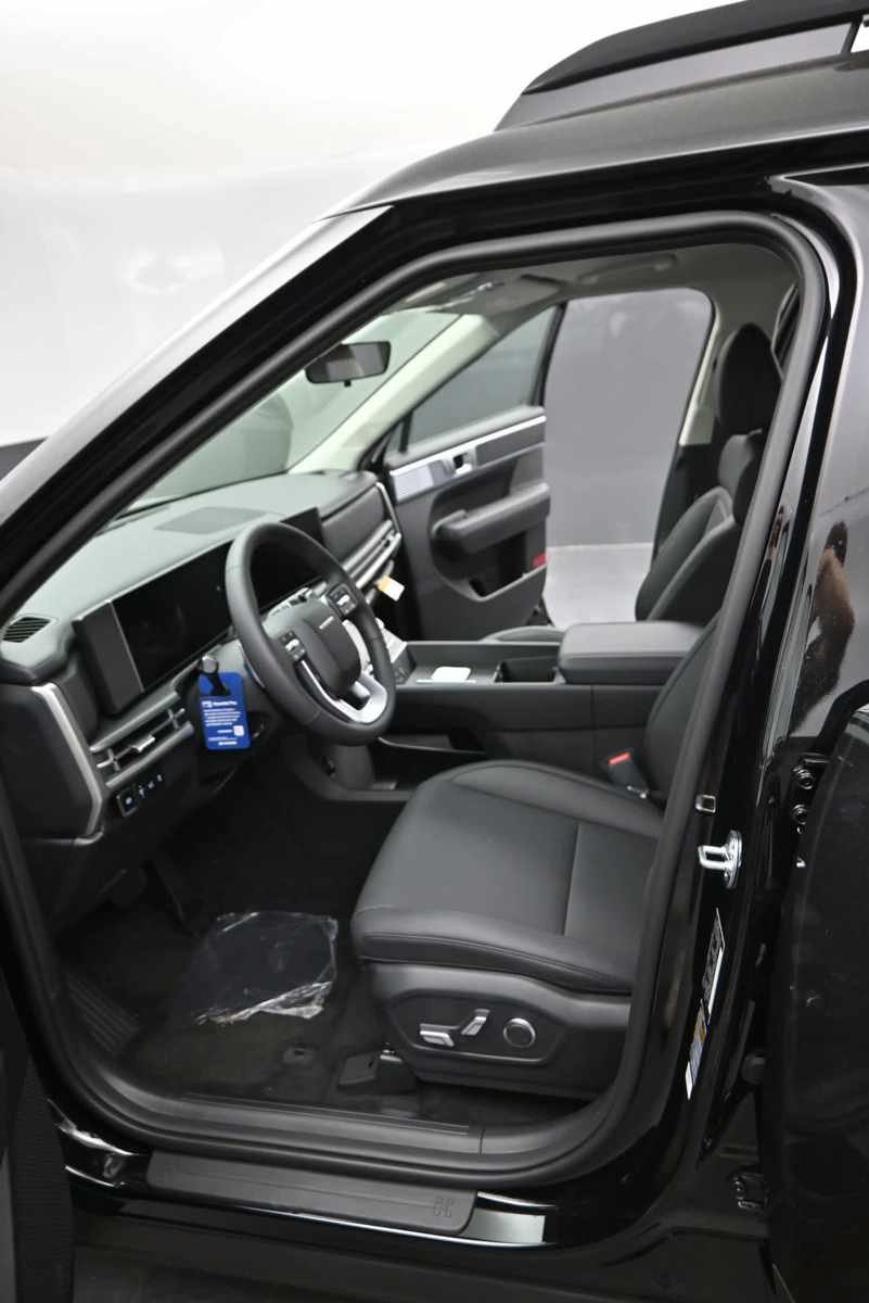 New 2026 Hyundai Santa Fe SEL FWD image 16