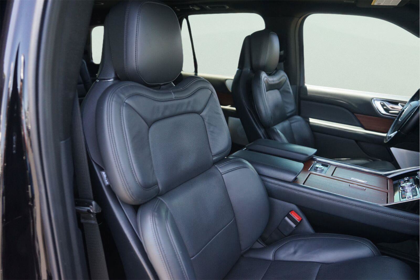 Used 2023 Lincoln Navigator Reserve AWD/4WD image 22