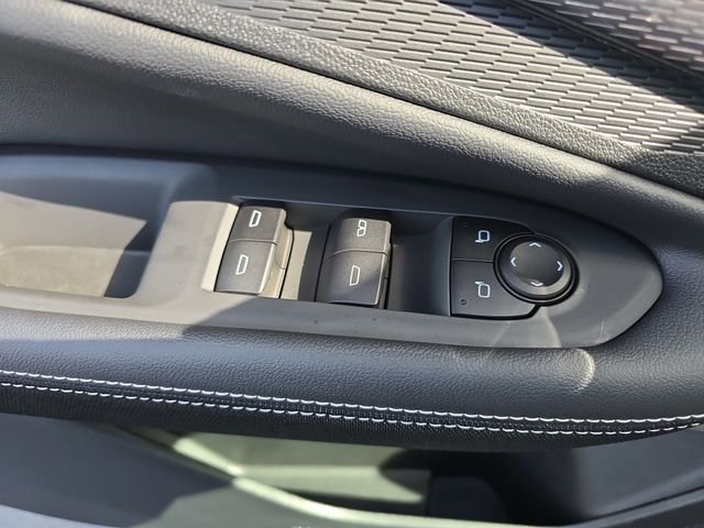 New 2025 Chevrolet Blazer EV LT image 28