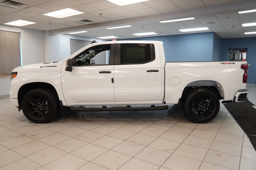 New 2026 Chevrolet Silverado 1500 Custom w/ Turbomax Blackout Package AWD/4WD image 2