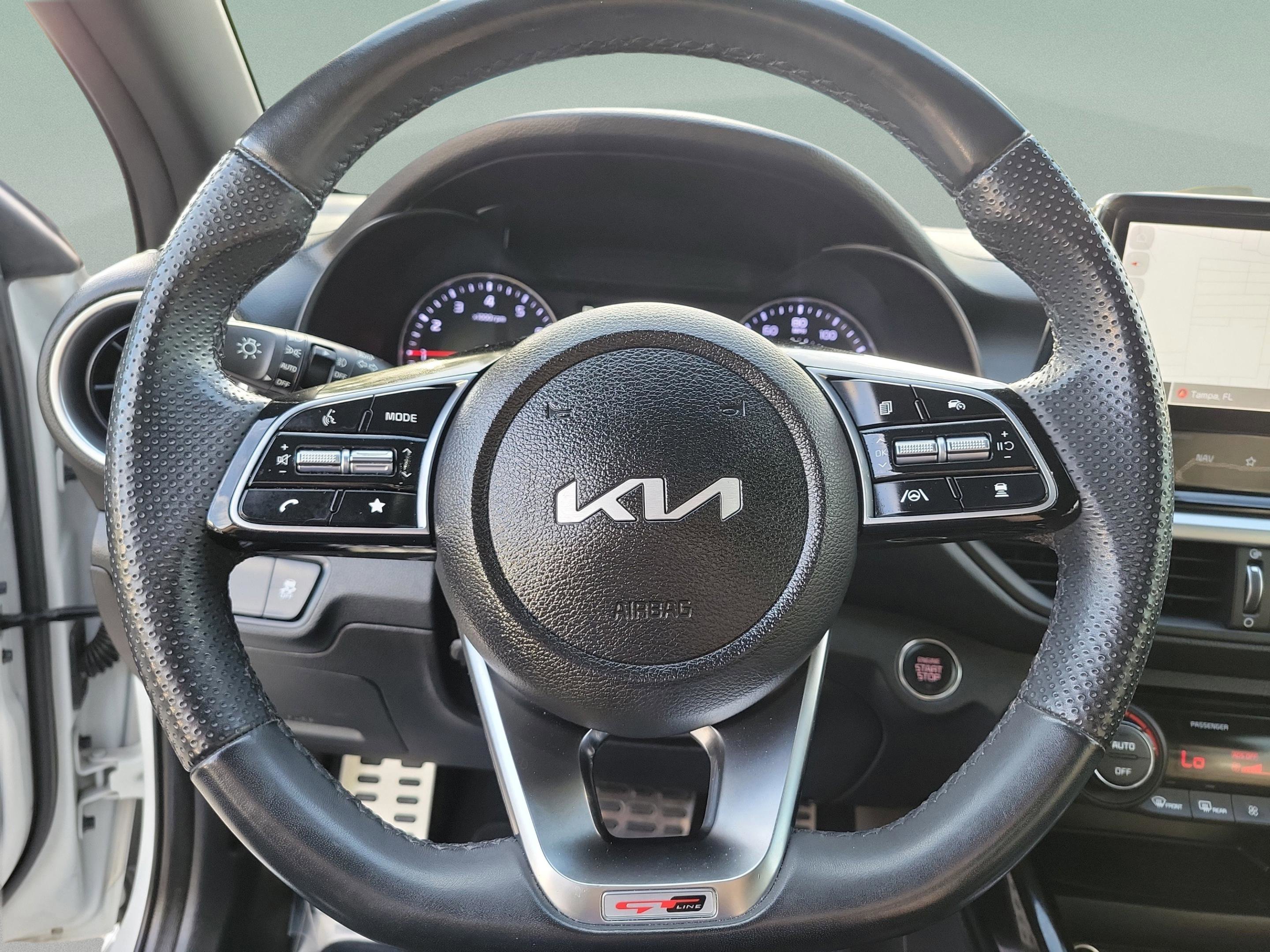 Used 2023 Kia Forte GT-Line w/ GT-Line Premium Package FWD image 16