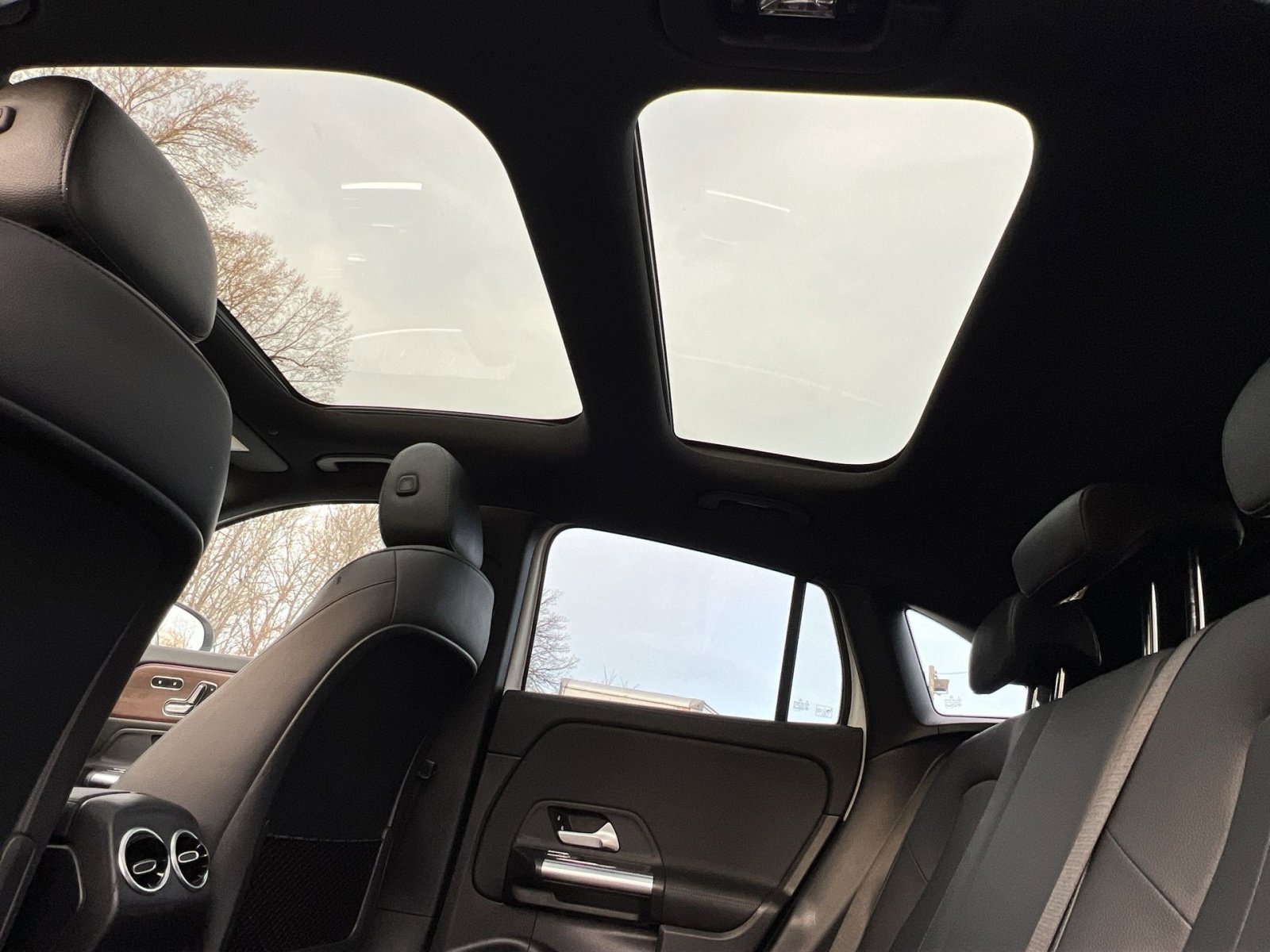 Certified 2022 Mercedes-Benz GLA 250 4MATIC image 22