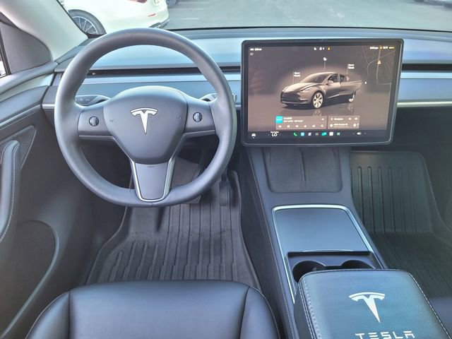 Used 2023 Tesla Model Y Long Range image 7
