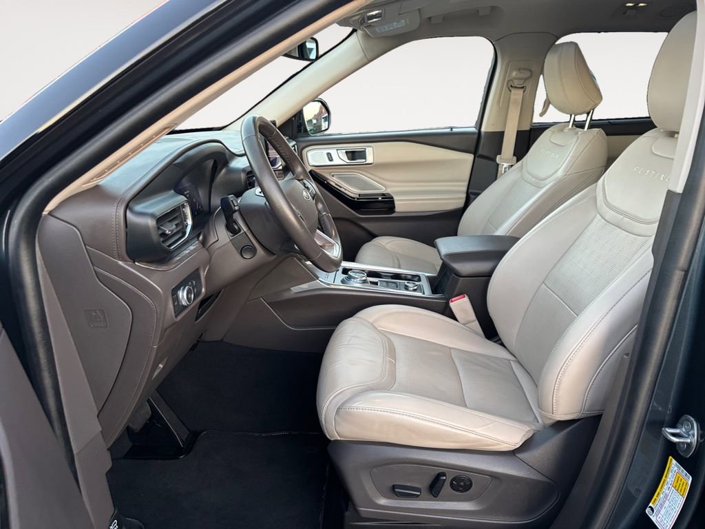 Used 2022 Ford Explorer Platinum w/ Equipment Group 601A image 16