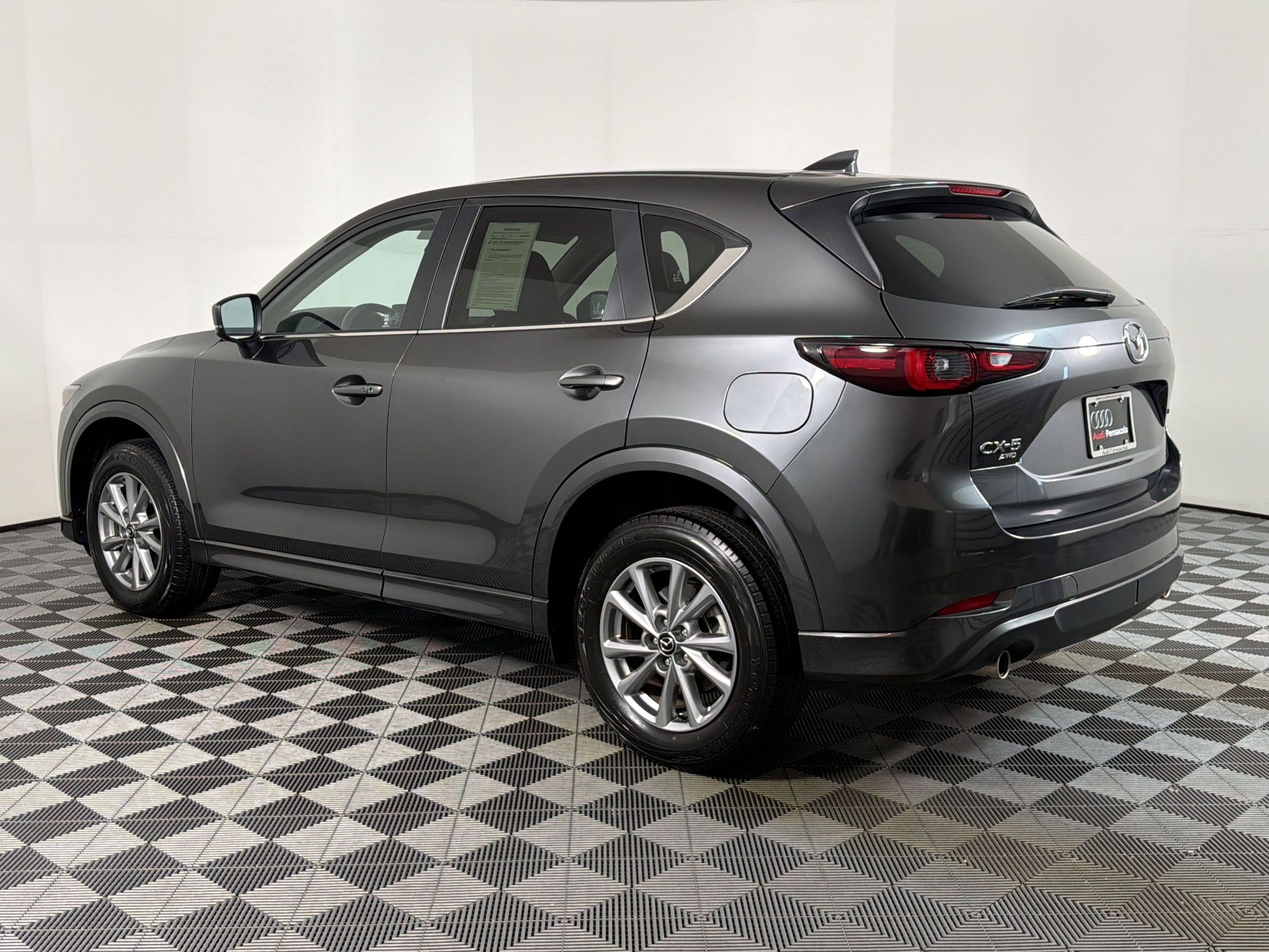 Used 2025 MAZDA CX-5 AWD 2.5 S w/ Preferred Package image 2