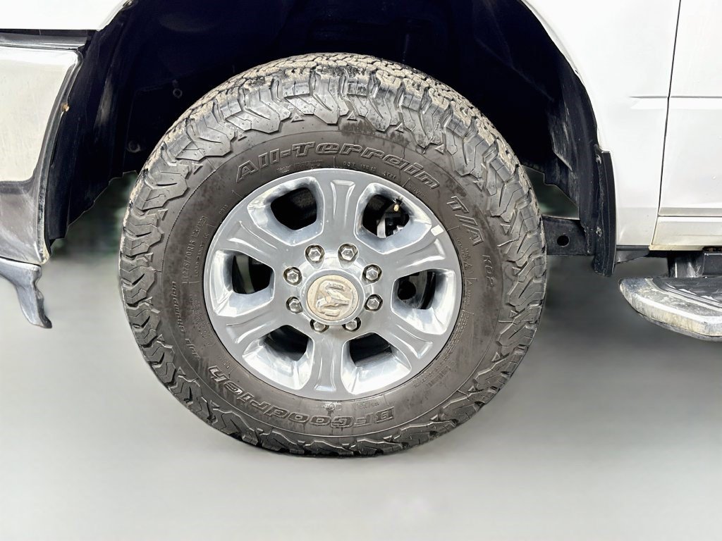 Used 2022 RAM 2500 Big Horn w/ Level 1 Equipment Group AWD/4WD image 36