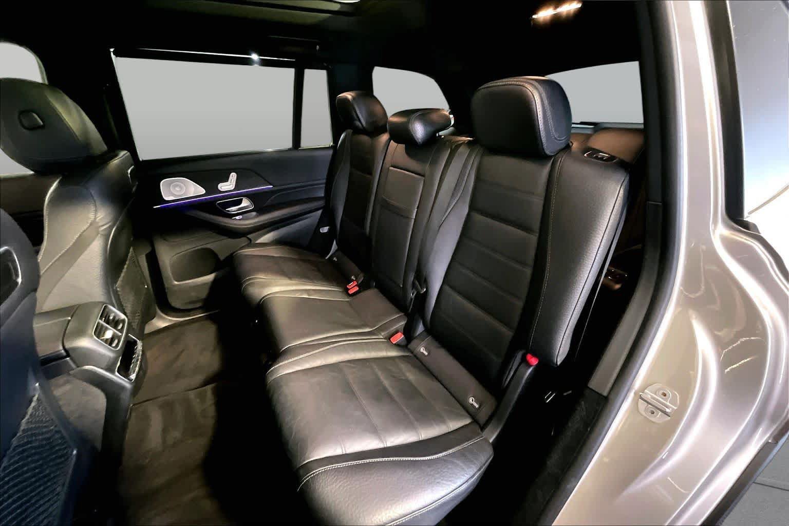 Used 2020 Mercedes-Benz GLS 450 4MATIC image 21