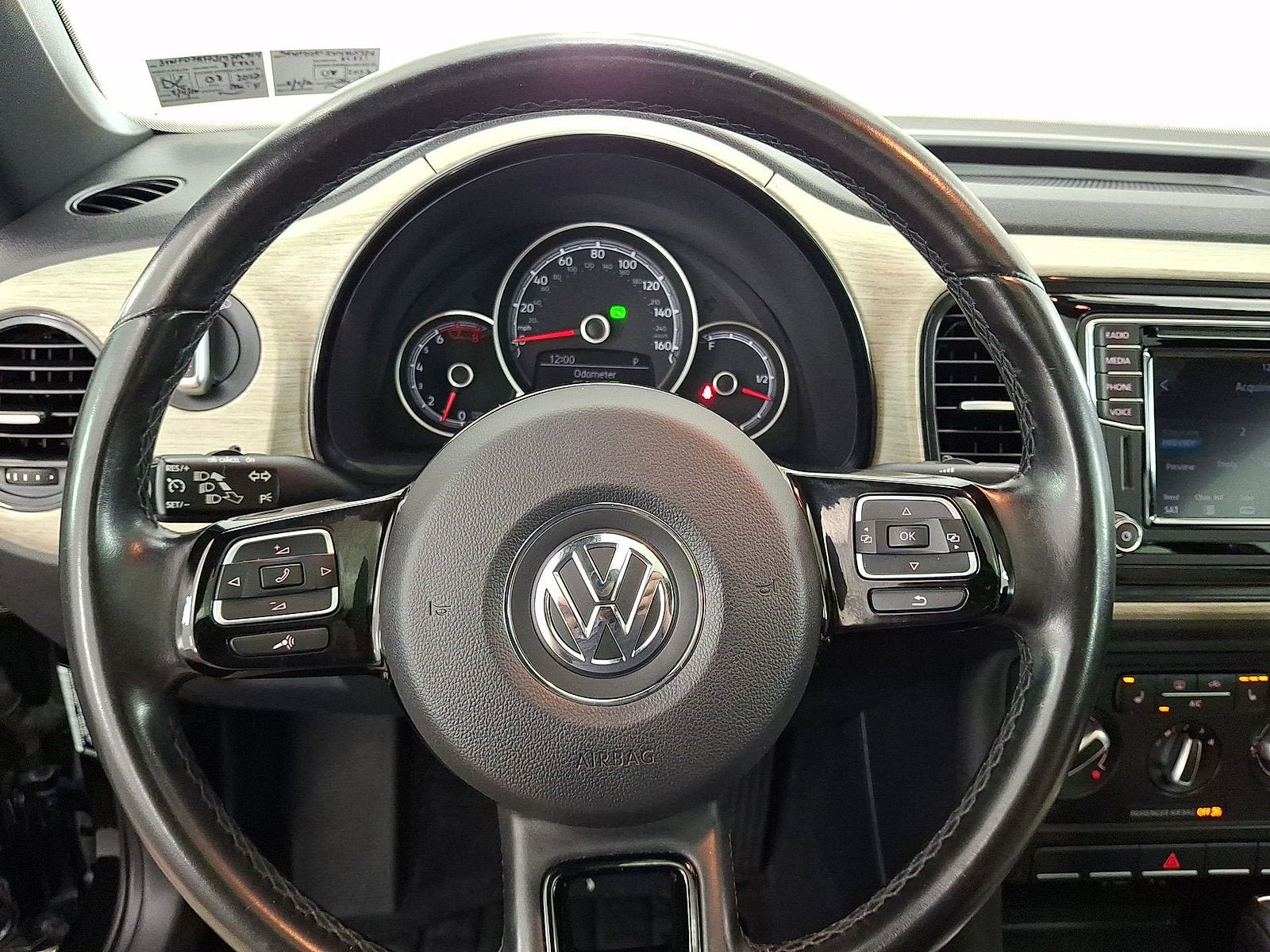 Used 2018 Volkswagen Beetle 2.0T Coast FWD image 8