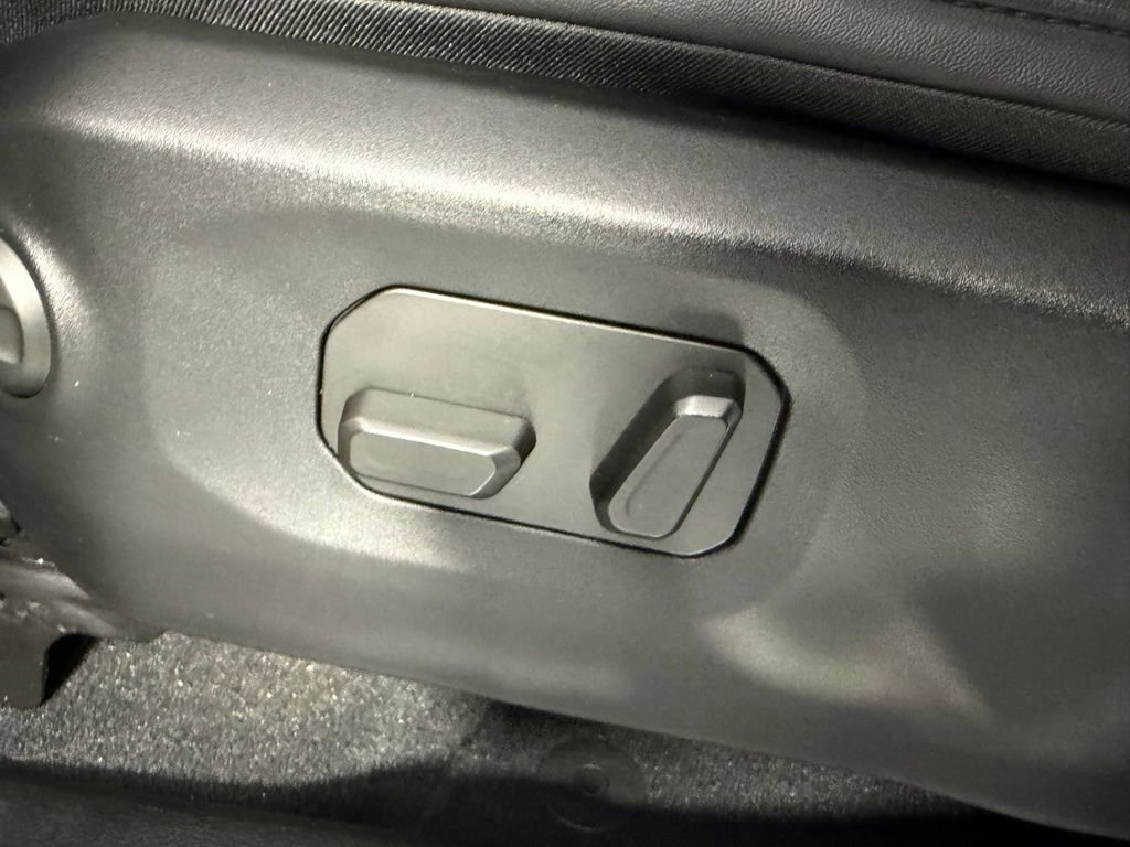 Used 2024 Jeep Wrangler Unlimited Rubicon 4xe image 24