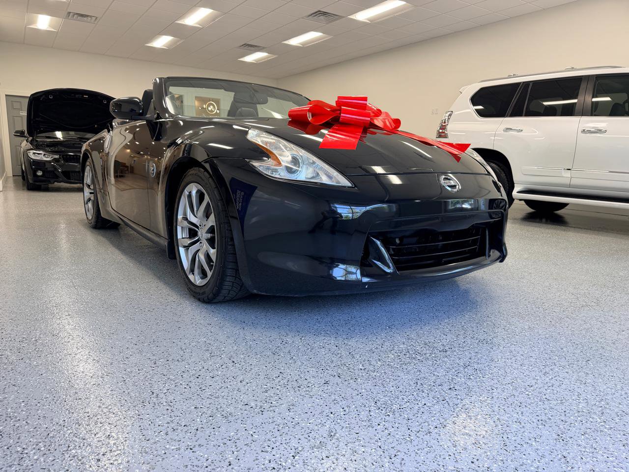 Used 2010 Nissan 370Z Touring RWD image 23