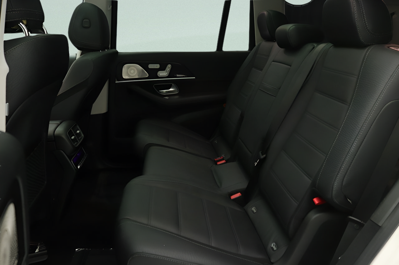 Used 2022 Mercedes-Benz GLS 450 4MATIC image 31