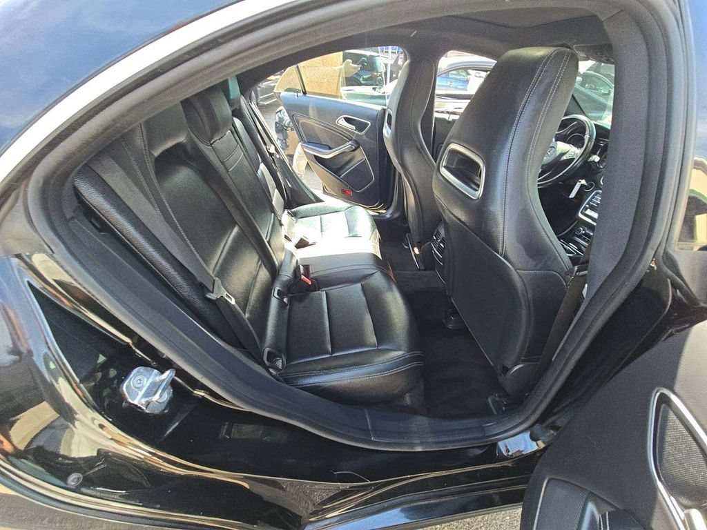 Used 2019 Mercedes-Benz CLA 250 4MATIC image 14