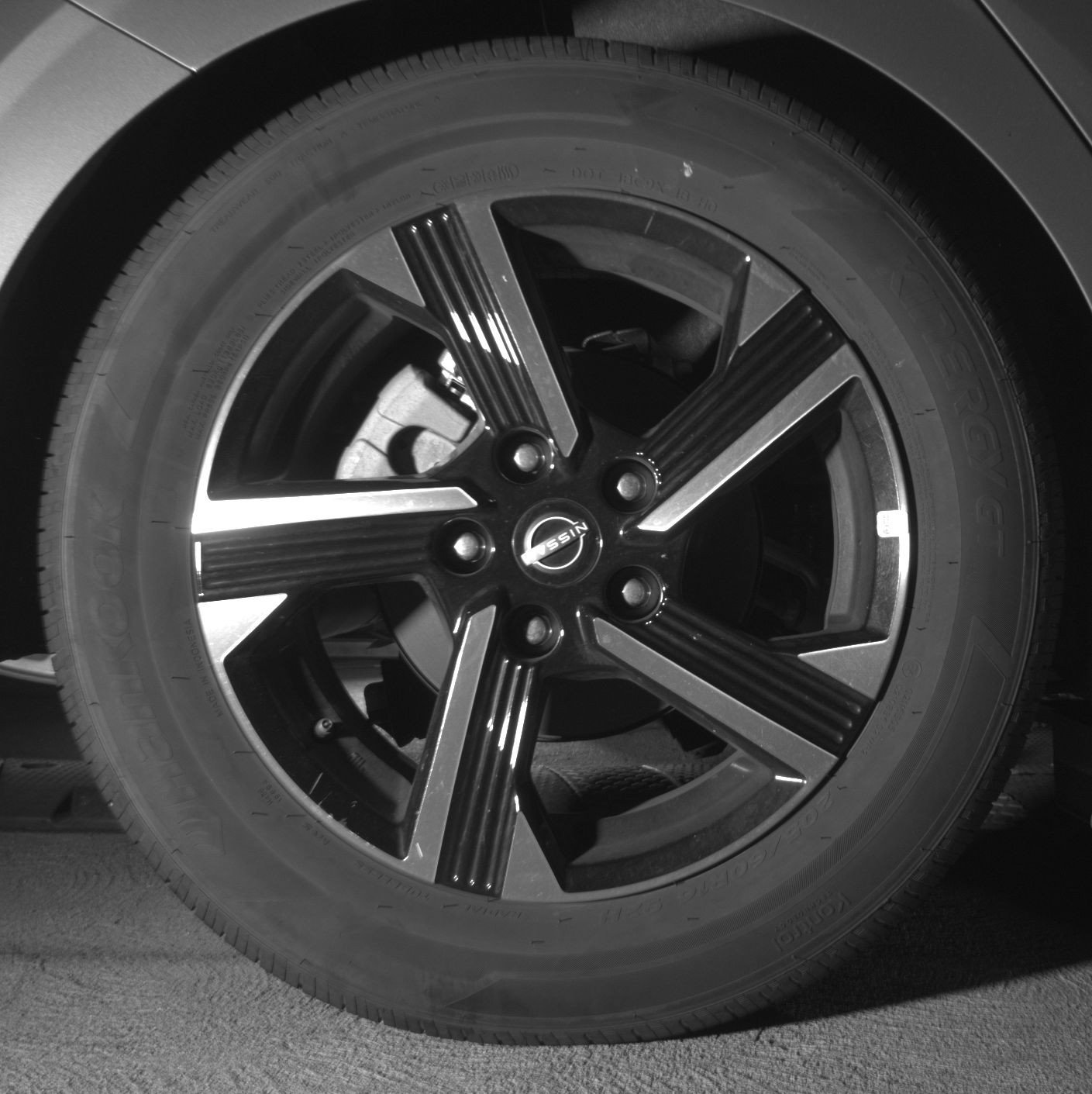 Used 2025 Nissan Sentra SV FWD image 15