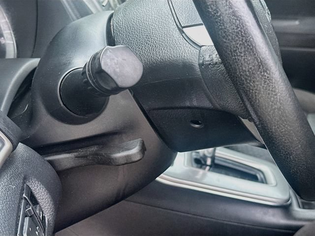 Used 2014 Nissan Sentra SR w/ SR Driver Package FWD image 11