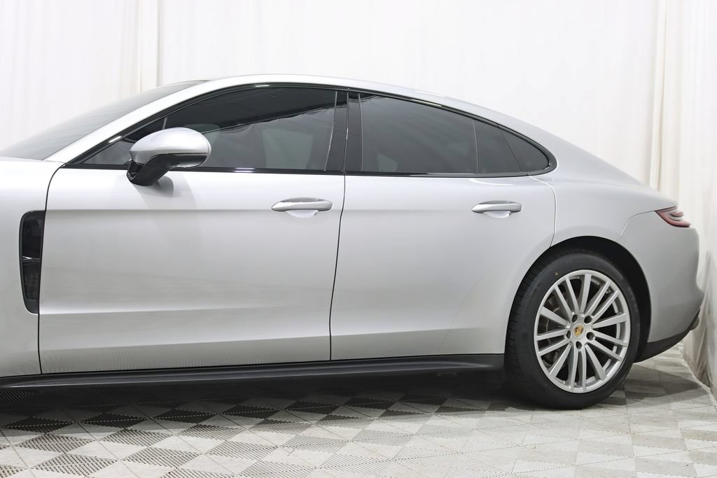Used 2017 Porsche Panamera 4S AWD/4WD image 3