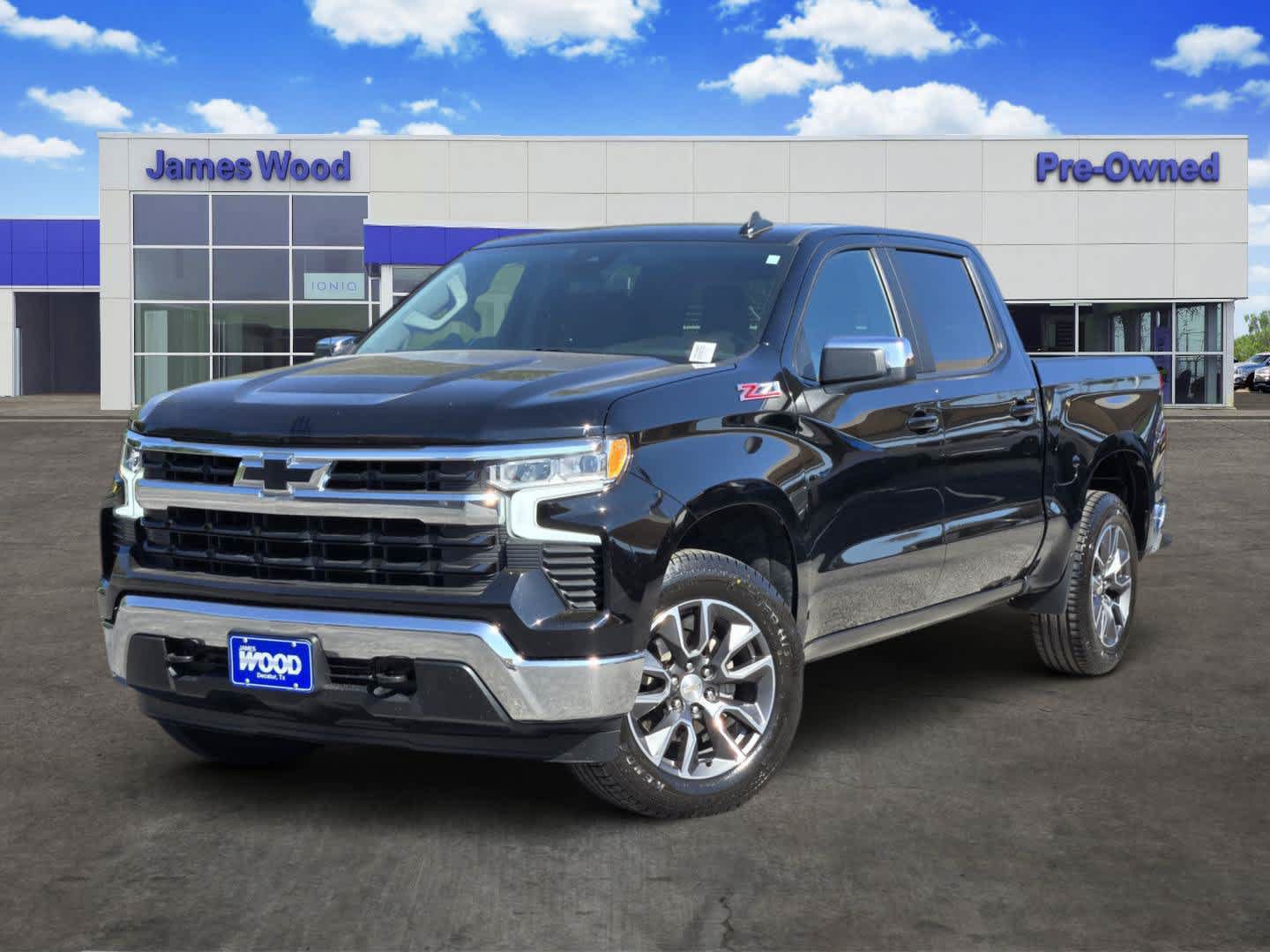 Certified 2024 Chevrolet Silverado 1500 LT w/ Z71 Off-Road Package AWD/4WD image 1