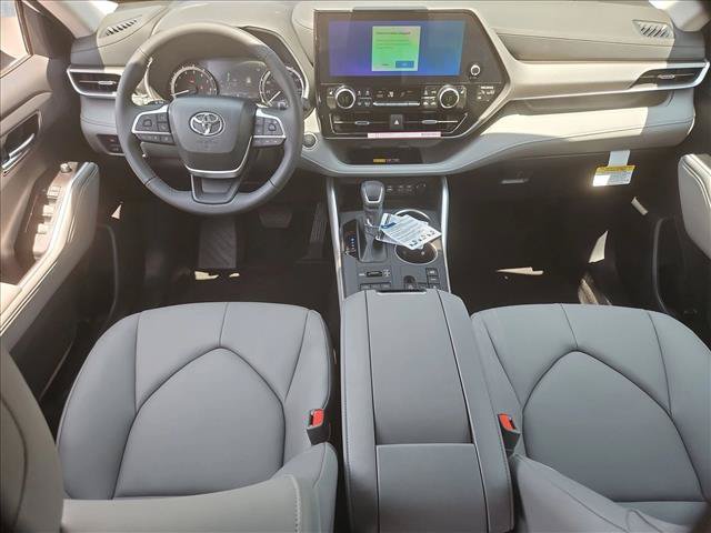 New 2026 Toyota Highlander XLE AWD/4WD image 14