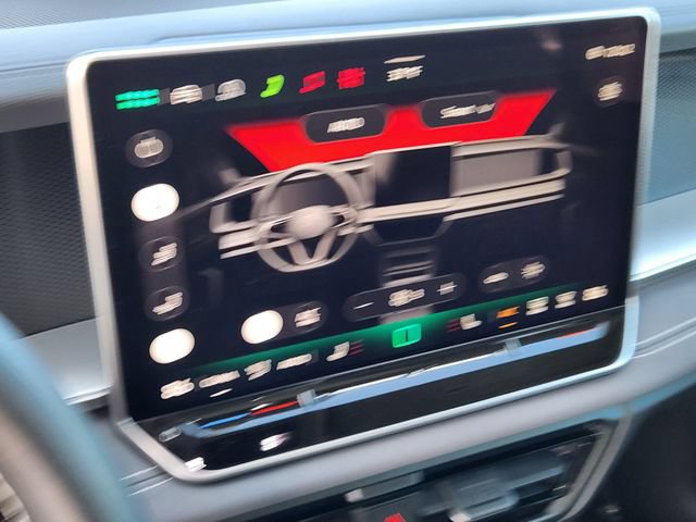 New 2026 Volkswagen Tiguan SE AWD/4WD image 16