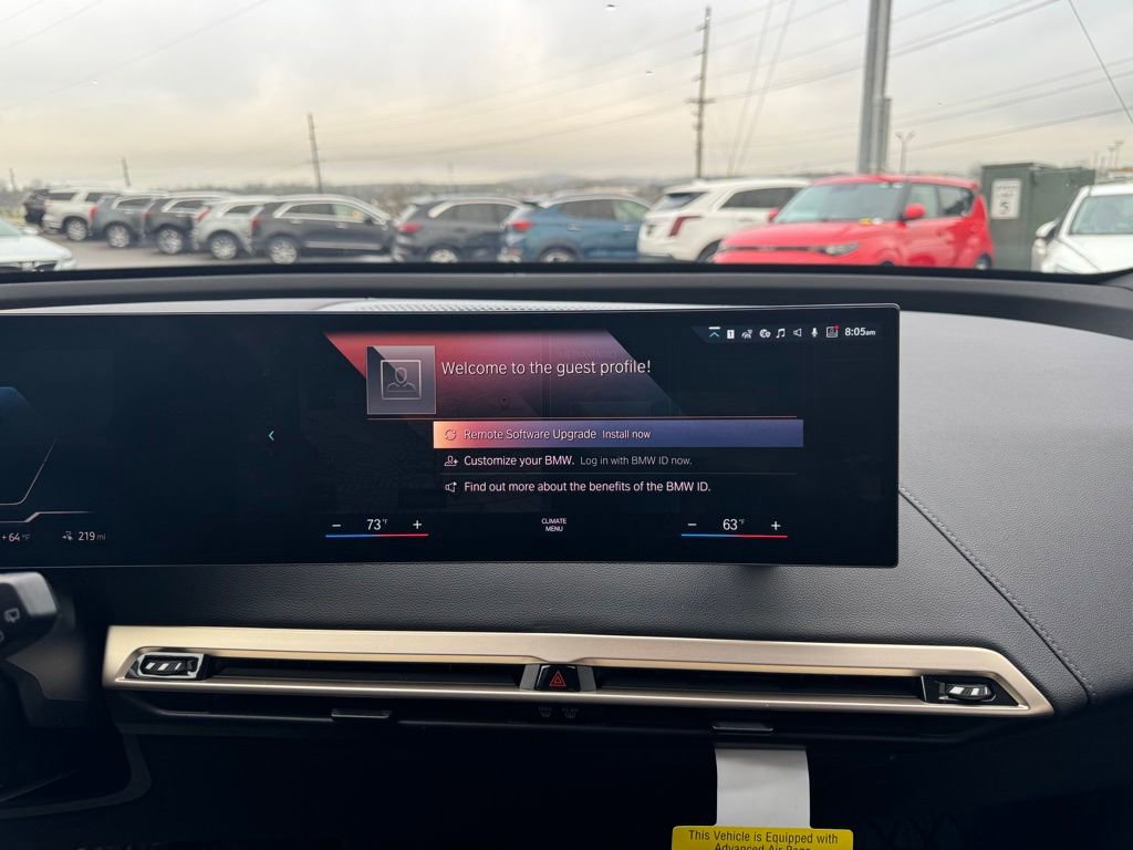 Used 2022 BMW iX xDrive50 w/ Premium Package image 24