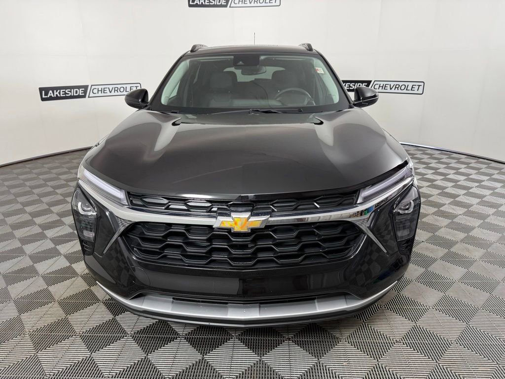 New 2026 Chevrolet Trax LT w/ Driver Confidence Package FWD image 9