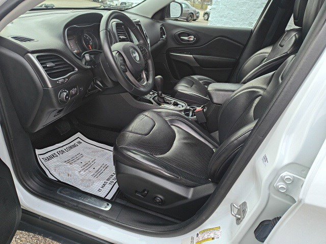 Used 2019 Jeep Cherokee Limited image 11