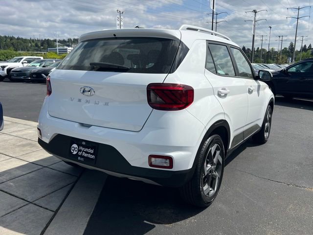 New 2026 Hyundai Venue SEL FWD image 7
