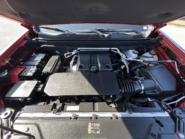 Used 2025 Chevrolet Colorado LT w/ Advanced Trailering Package RWD image 28