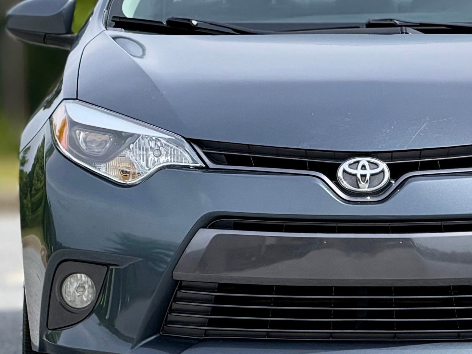 Used 2015 Toyota Corolla LE FWD image 14