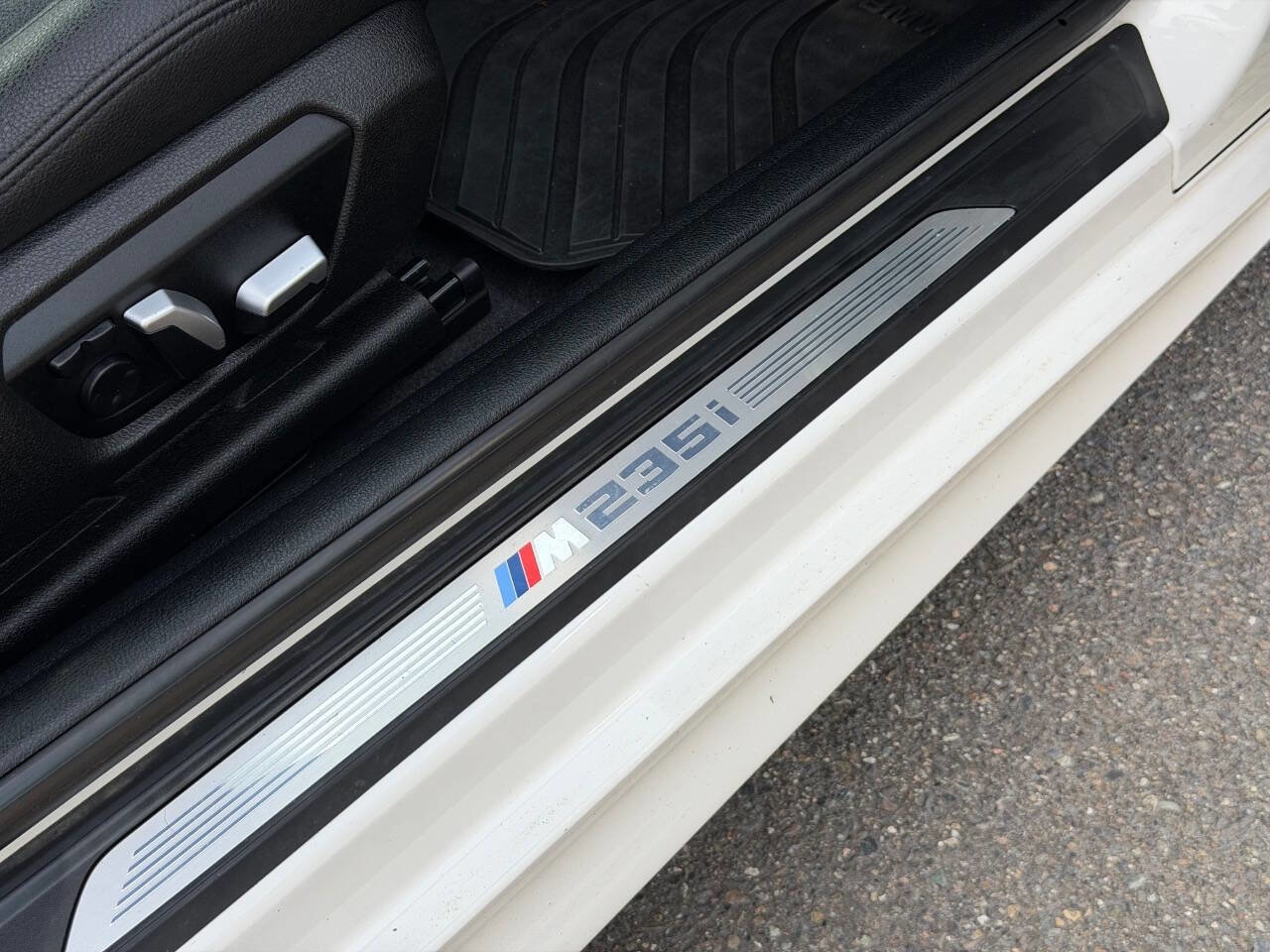 Used 2016 BMW M235i Coupe image 29