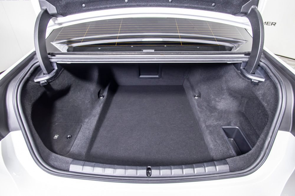Used 2023 BMW 740i RWD image 8