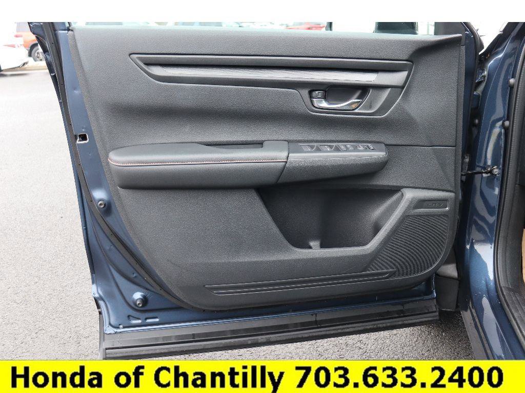 Certified 2025 Honda CR-V Sport image 28