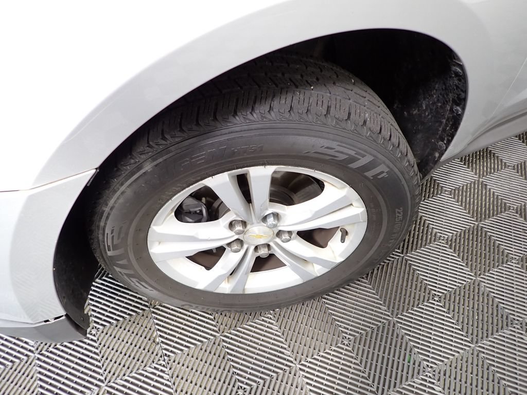 Used 2014 Chevrolet Equinox LS FWD image 38