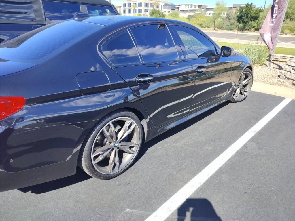 Used 2018 BMW M550i xDrive image 3