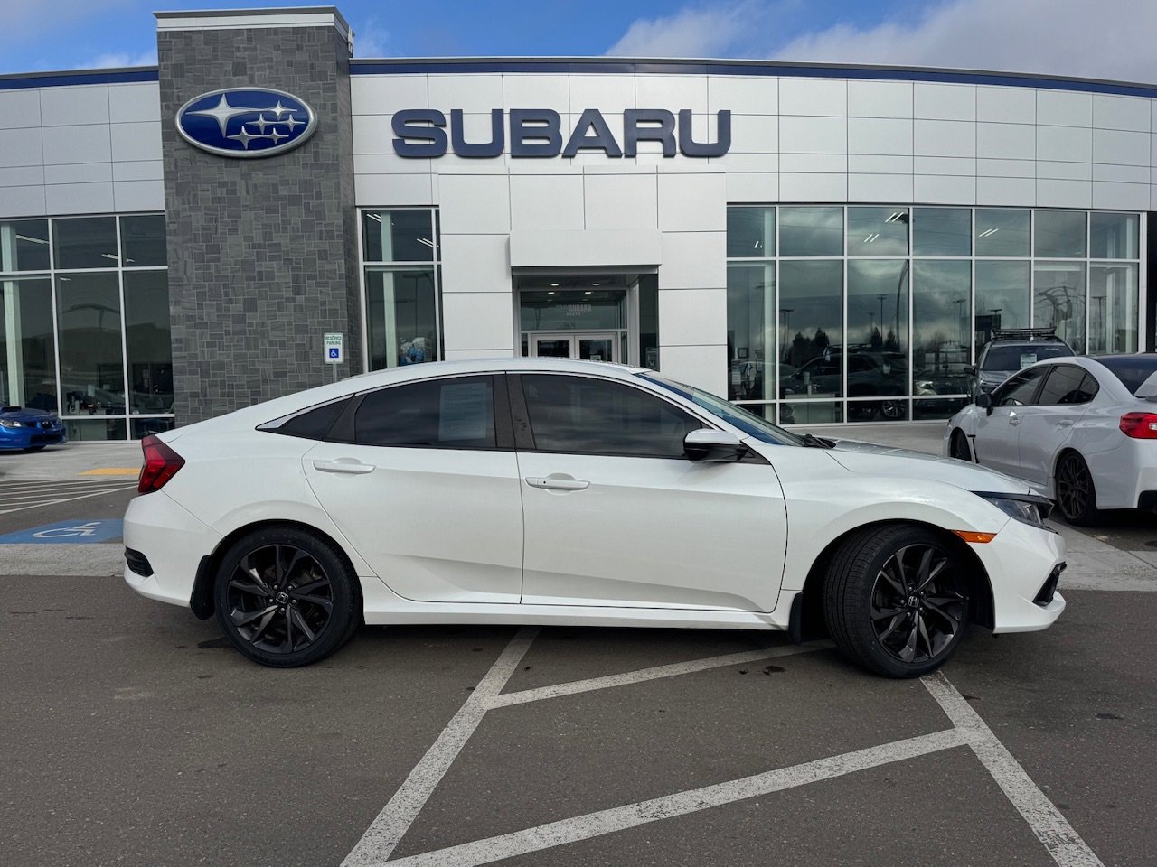 Used 2020 Honda Civic Sport image 9