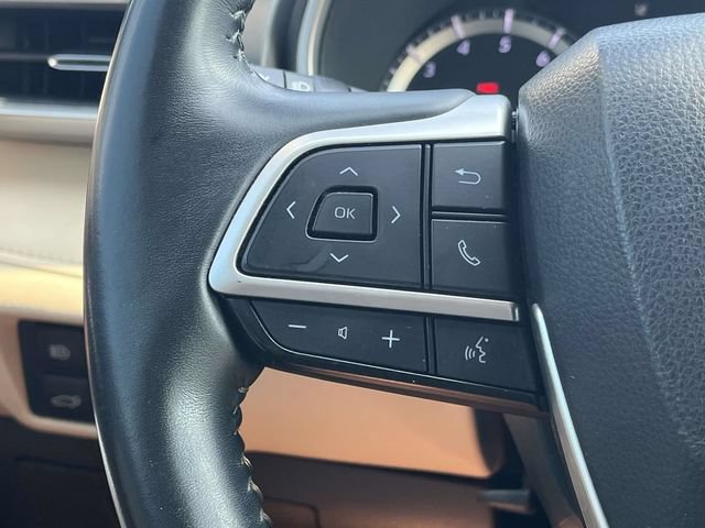Used 2022 Toyota Highlander XLE FWD image 29